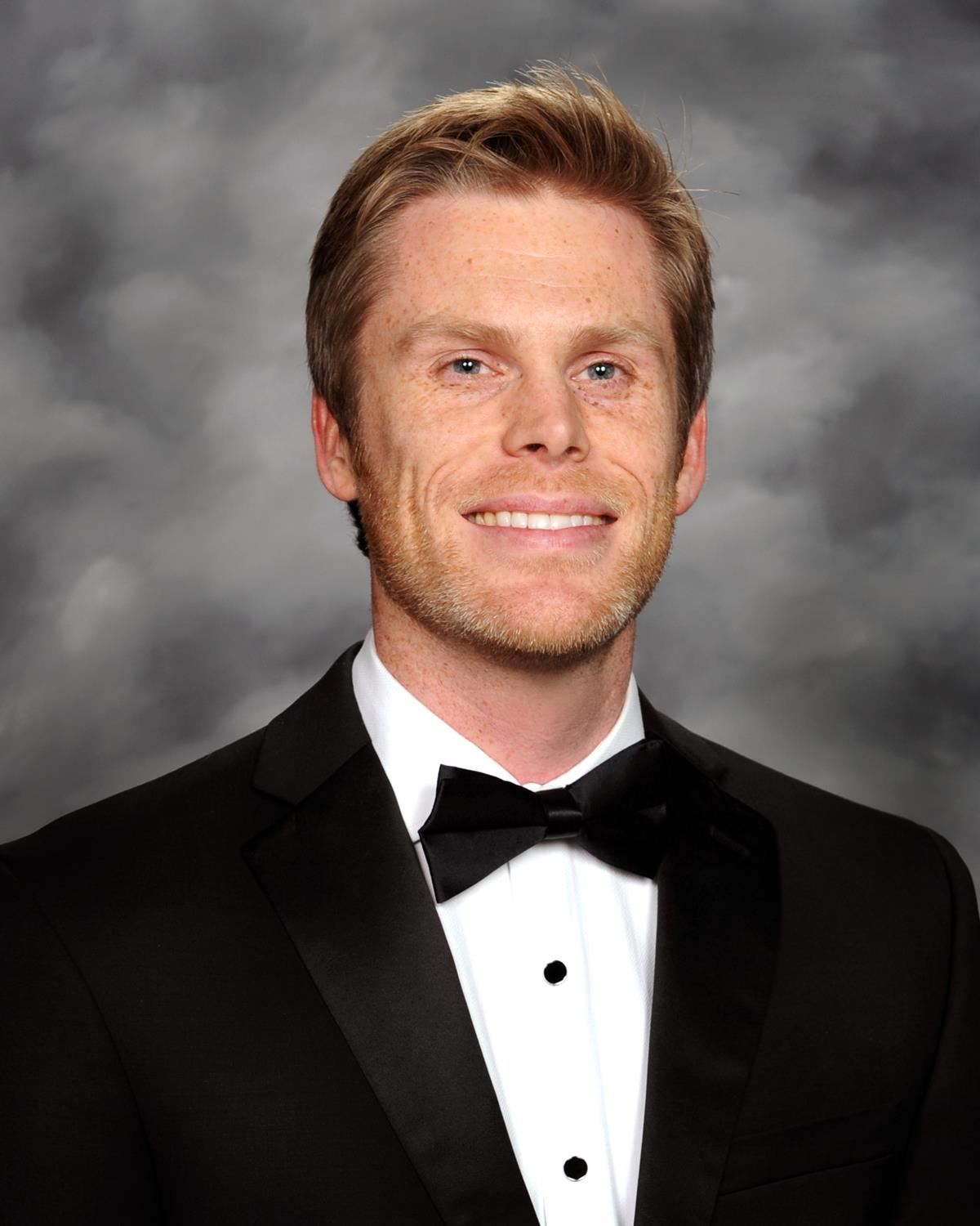 headshot of Justin Bell